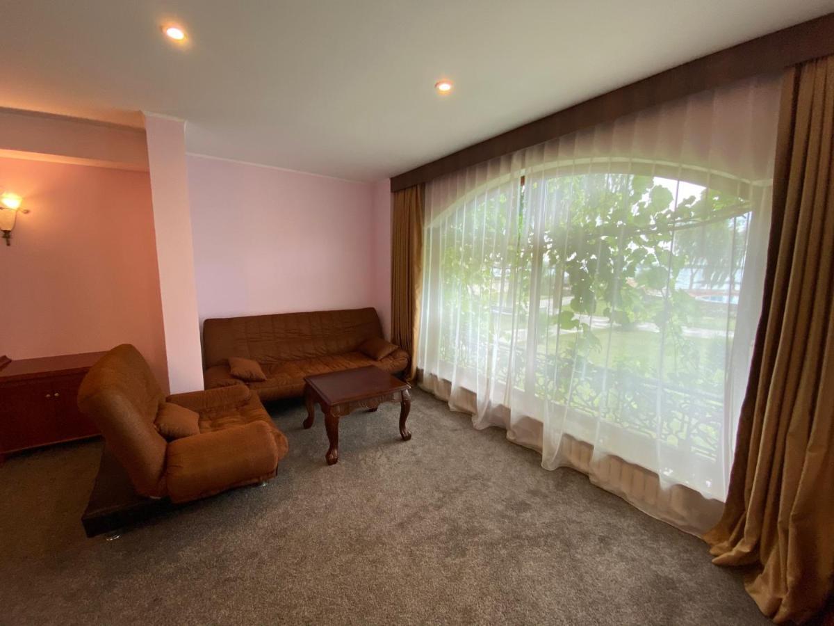 Morelux Boutique Hotel Qapsjaghaj Exteriör bild