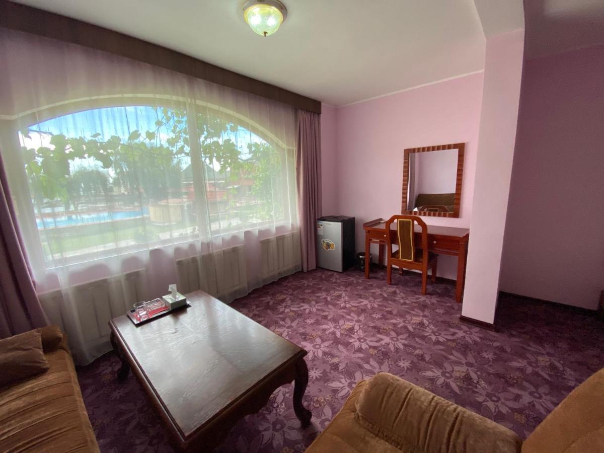 Morelux Boutique Hotel Qapsjaghaj Exteriör bild