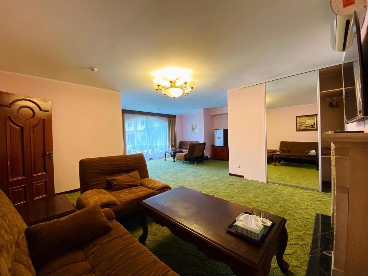 Morelux Boutique Hotel Qapsjaghaj Exteriör bild